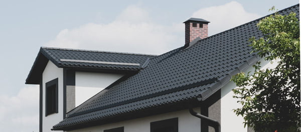 Does my roof affect my home insurance rates in Canada?